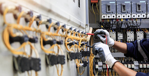 Professional Electrician technician working in Dodgeville, WI